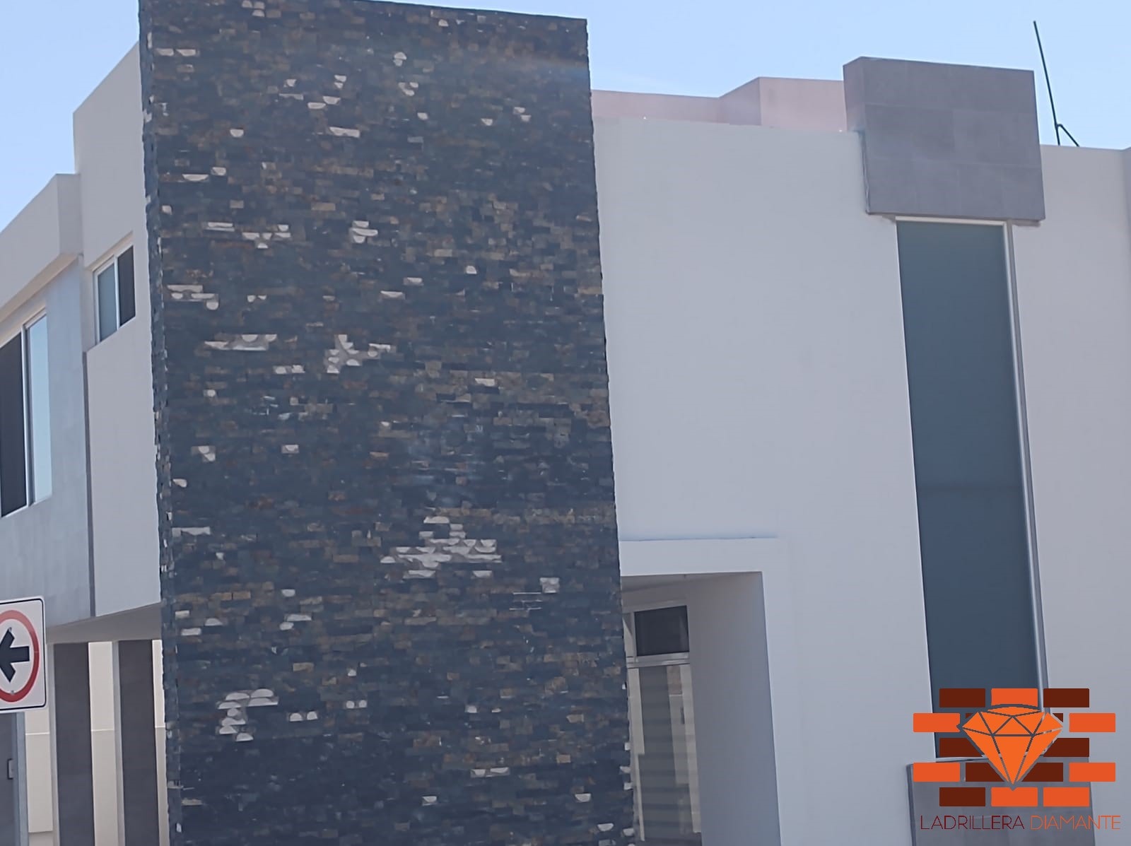 Adobes grandes para arcos en barro rojo