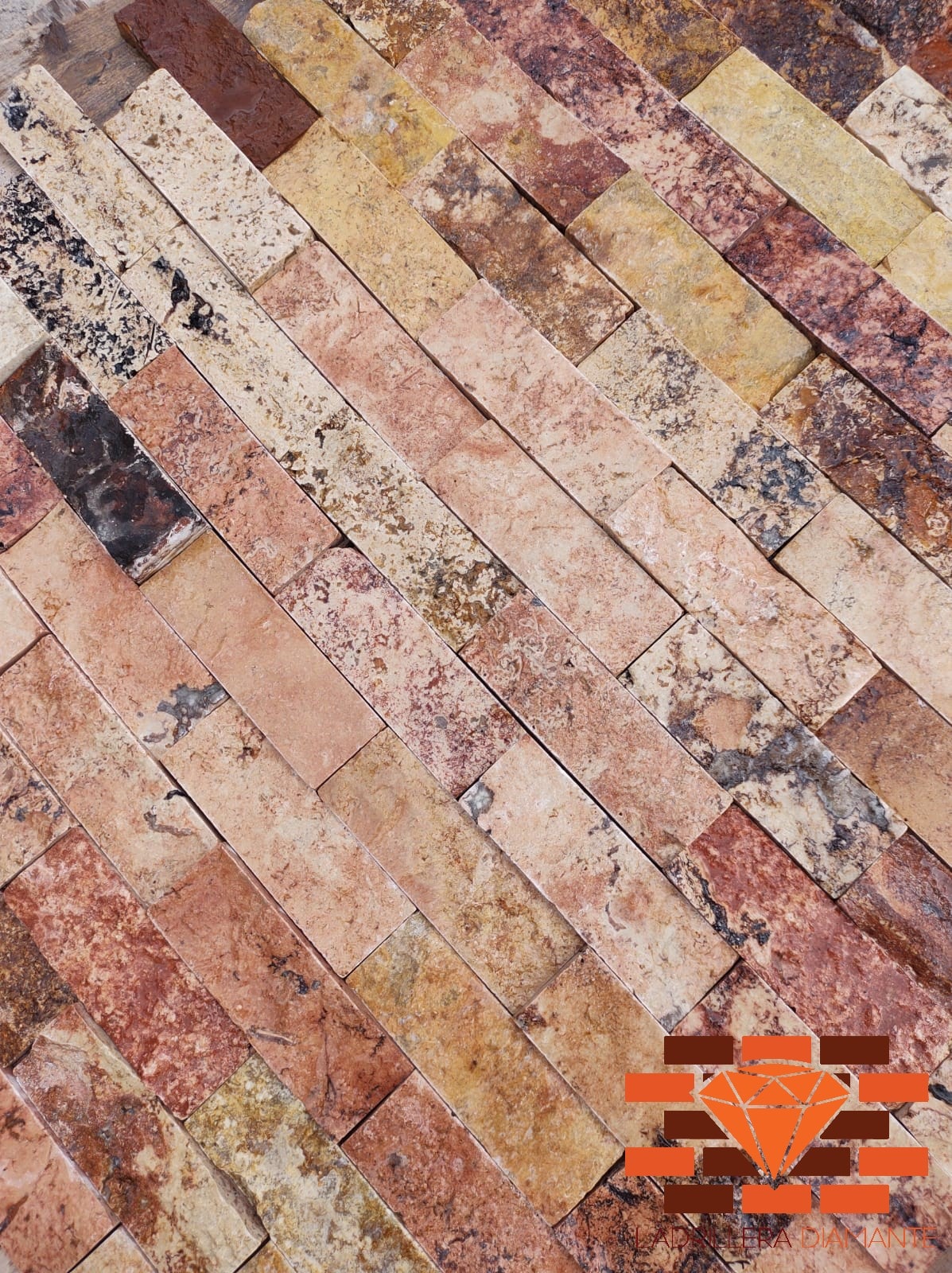 Adobes grandes para arcos en barro rojo